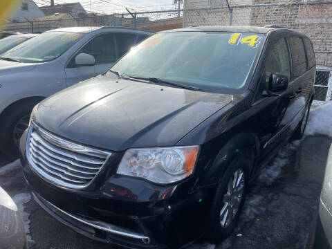 2014 Chrysler Town and Country for sale at Drive Now Autohaus Inc. in Cicero IL