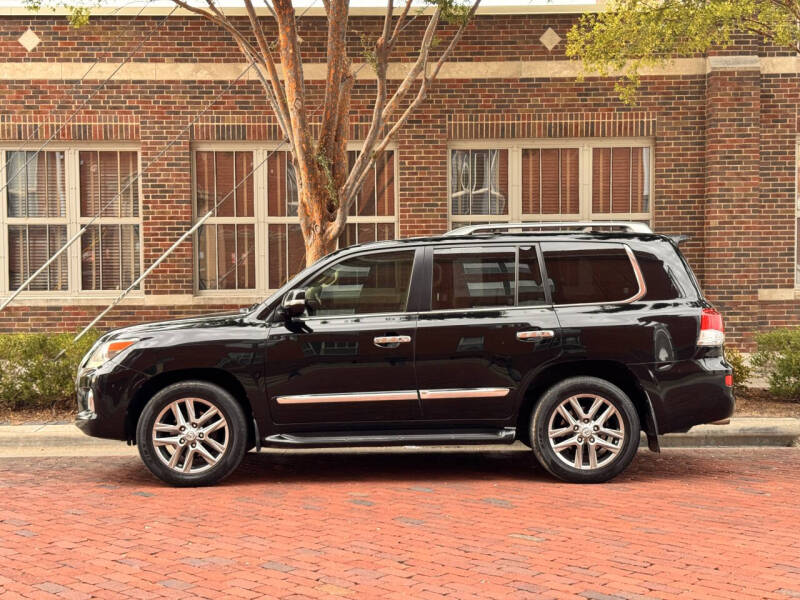 2013 Lexus LX 570