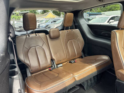 2017 Chrysler Pacifica Limited