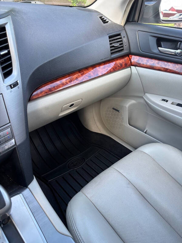 2010 Subaru Outback 3.6R Limited