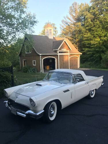 1957 Ford Thunderbird