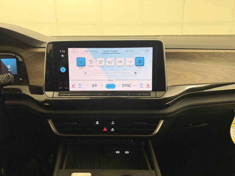 2025 Volkswagen Atlas SE 4Motion