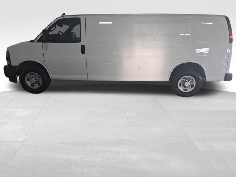 2020 Chevrolet Express 2500