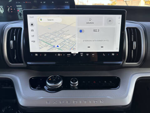 2025 Ford Expedition MAX Active