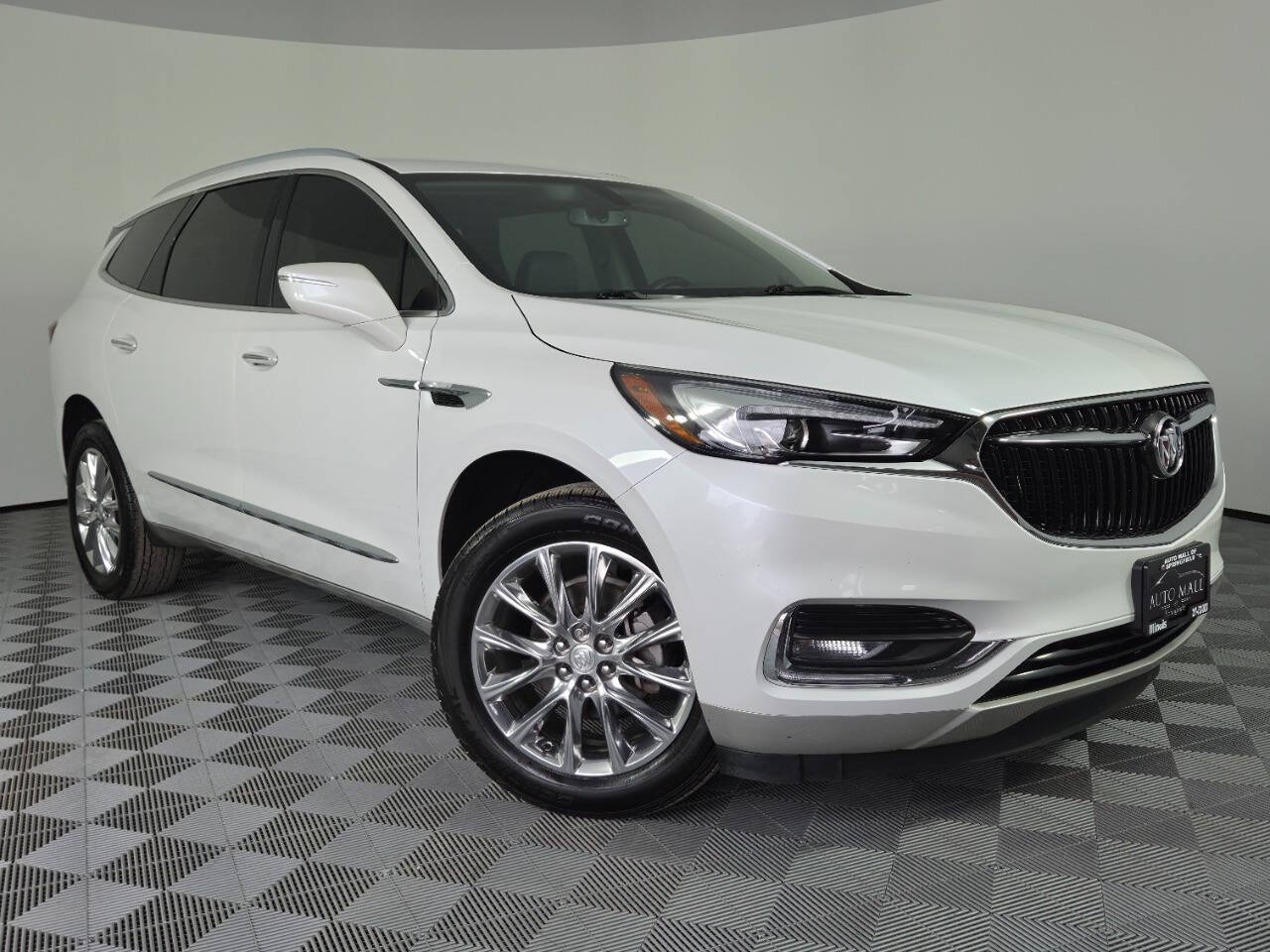 White 2020 Buick Enclave Essence Essence 4dr Crossover 1