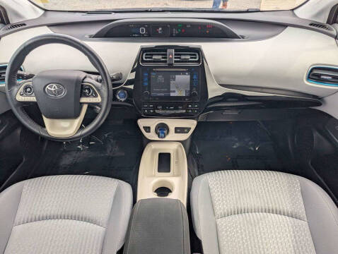 2017 Toyota Prius Three