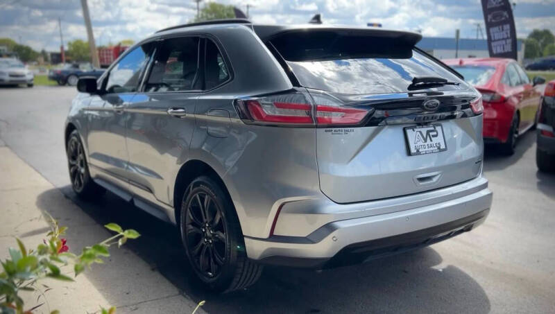 2022 Ford Edge SE