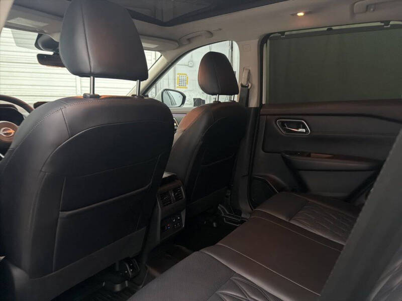 2023 Nissan Rogue Platinum