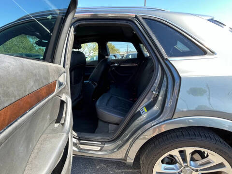 2015 Audi Q3 2.0T quattro Prestige