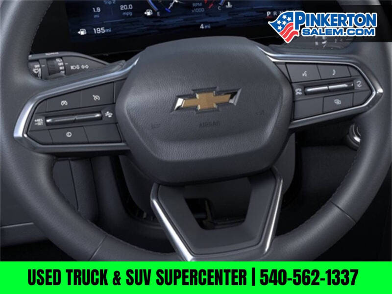 2025 Chevrolet Suburban LS