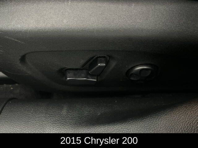 2015 Chrysler 200 C