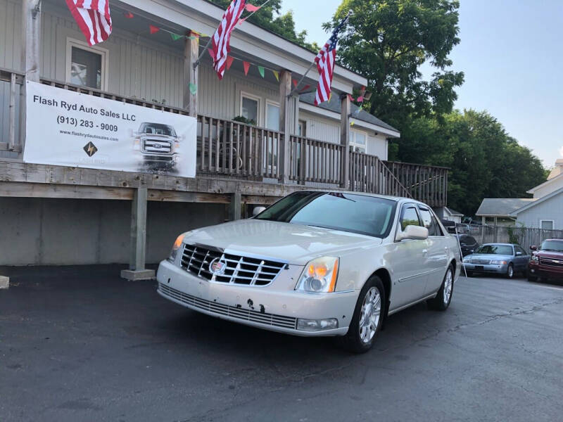 2008 Cadillac DTS for sale at Flash Ryd Auto Sales in Kansas City KS