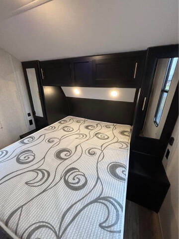 2021 Forest River Cherokee Grey Wolf