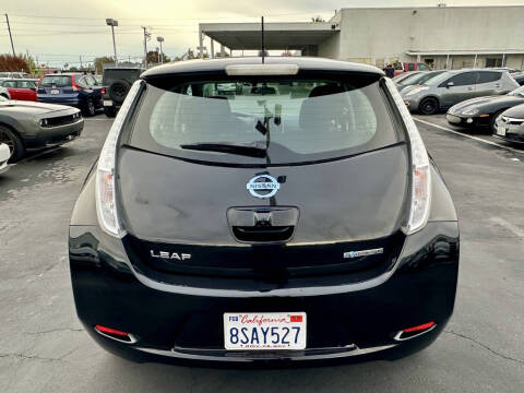 2017 Nissan LEAF S