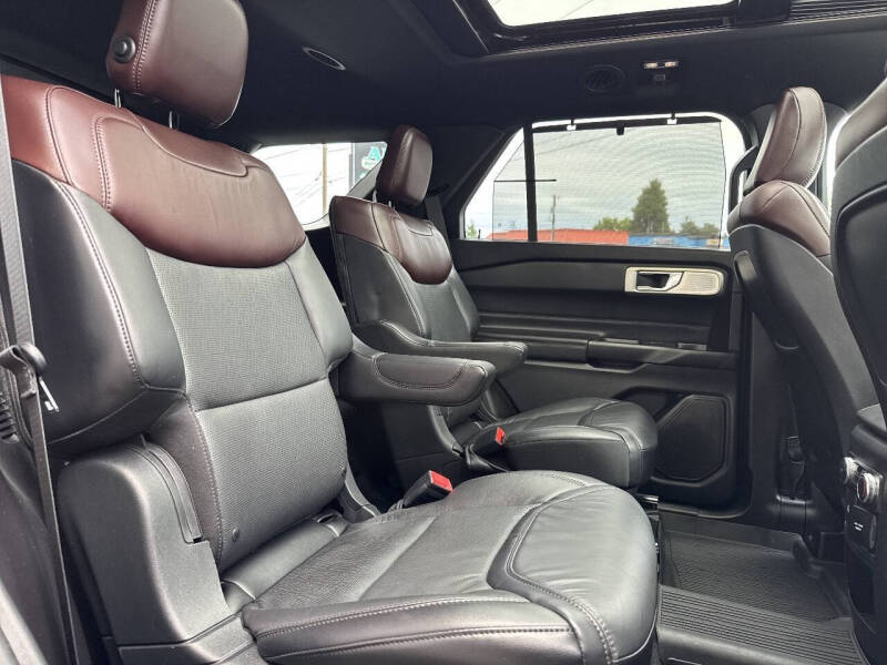 2020 Ford Explorer Platinum