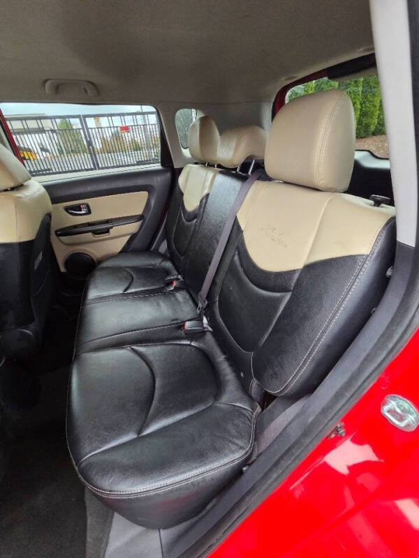 2013 Kia Soul +