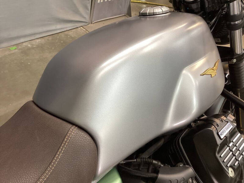 2021 Moto Guzzi V7 Stone Centenario E5