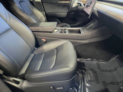 2024 Tesla Model Y Performance