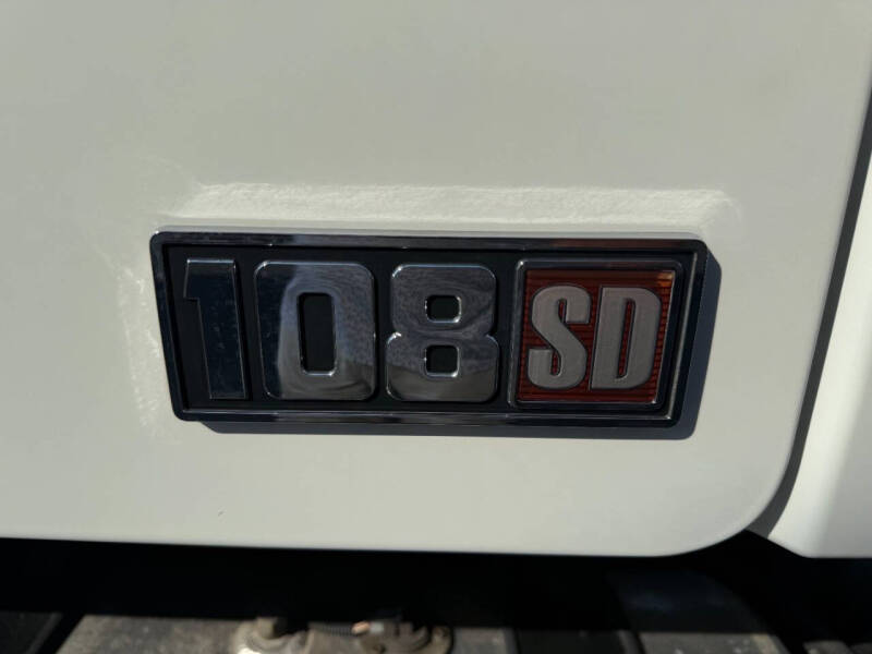 2014 Freightliner 108 SD