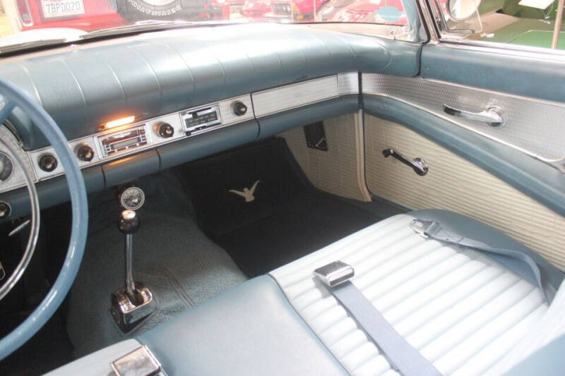 1957 Ford Thunderbird