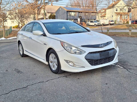 2013 Hyundai Sonata Hybrid for sale at Caspian Sea Auto Sales LLC in Little Ferry NJ