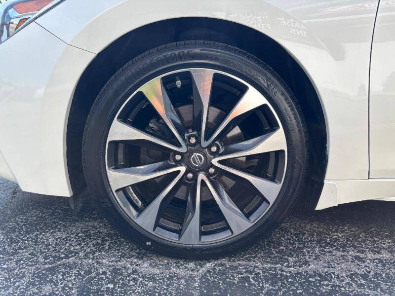 2016 Nissan Maxima 3.5 SR