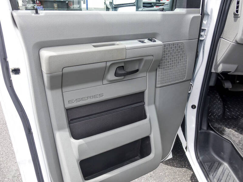 2022 Ford E-Series