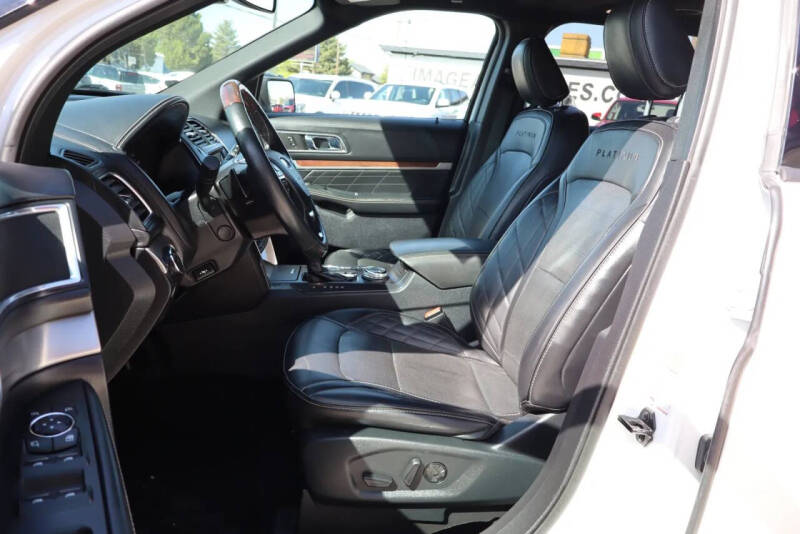 2019 Ford Explorer Platinum