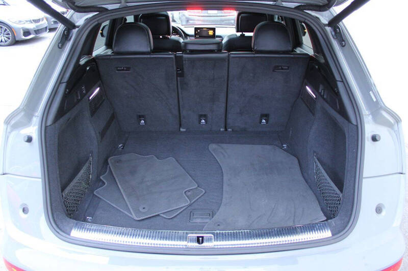 2019 Audi SQ5 3.0T quattro Prestige