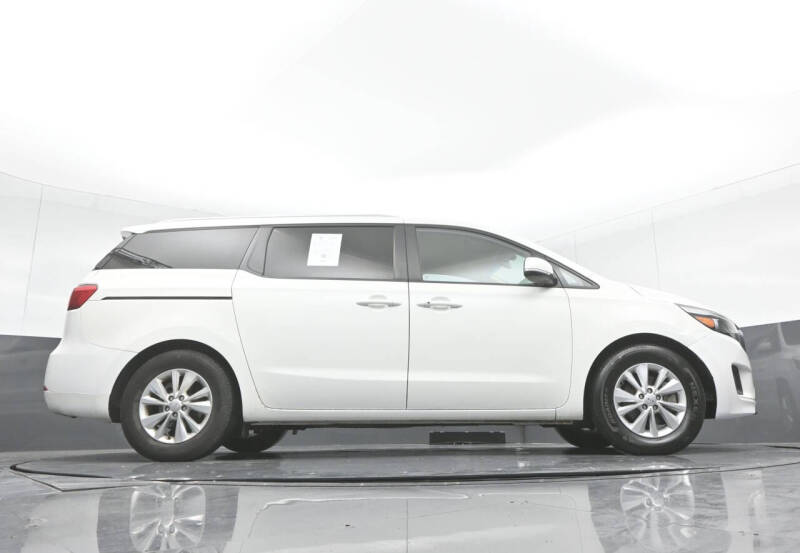 2017 Kia Sedona LX