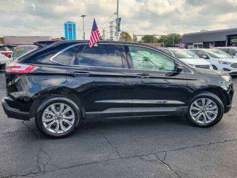 2024 Ford Edge Titanium