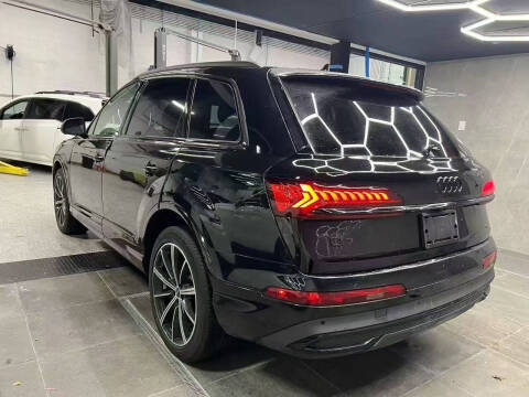 2022 Audi Q7 quattro Premium Plus 55 TFSI