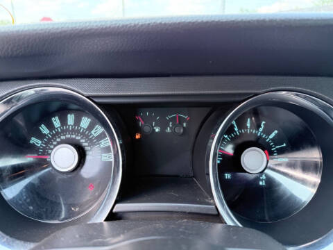 2011 Ford Mustang V6