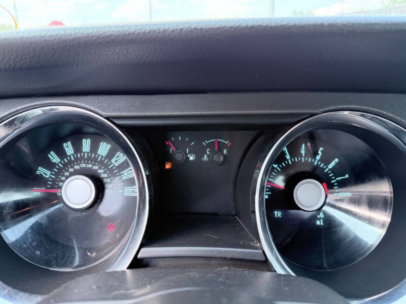 2011 Ford Mustang V6