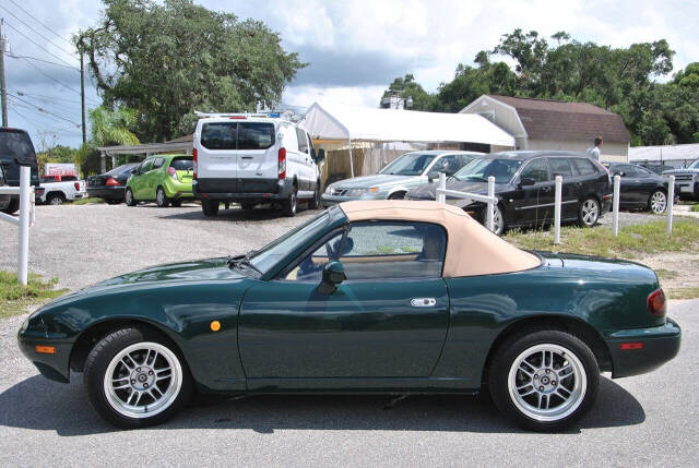 1990 Mazda MX-5 Miata for sale at Elite Auto Specialties LLC in Deland, FL