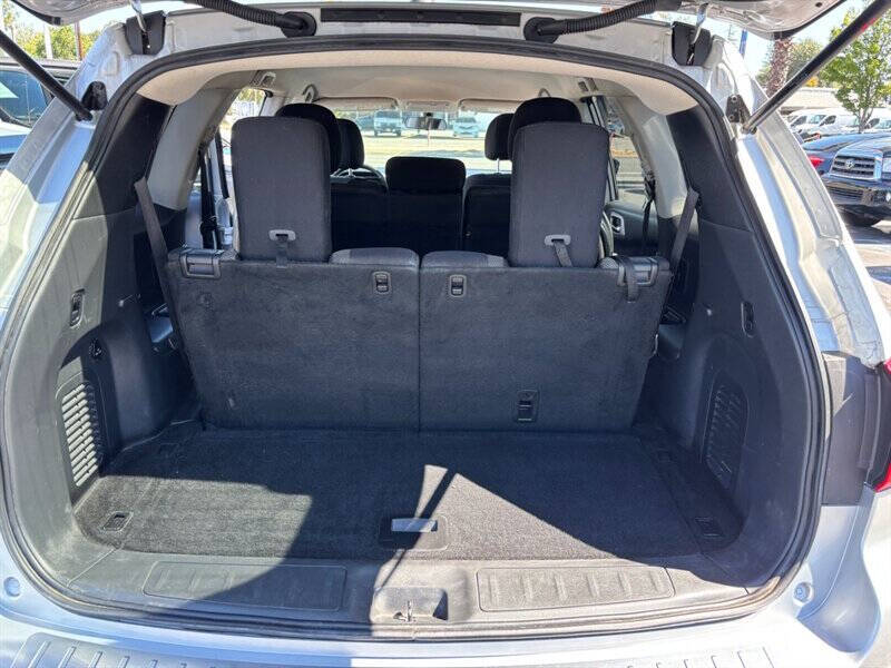 2017 Nissan Pathfinder S