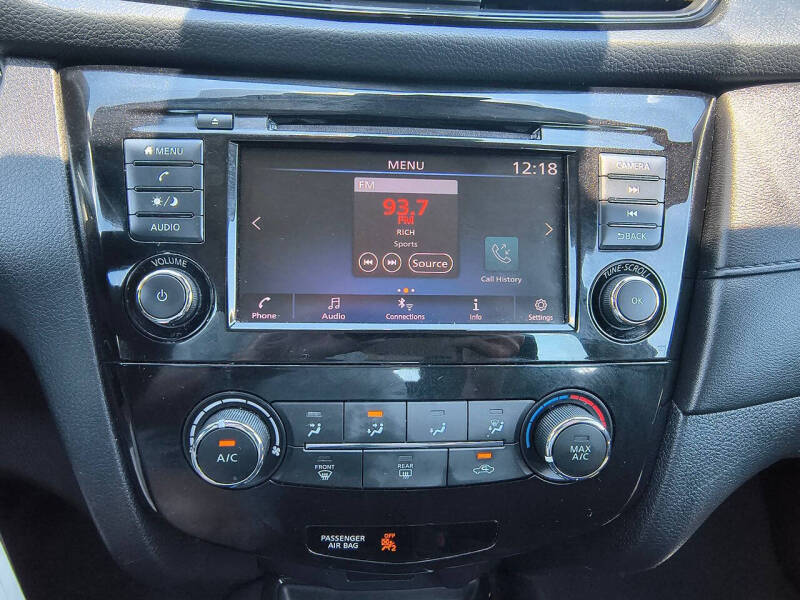 2019 Nissan Rogue S