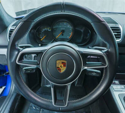 2016 Porsche Cayman GT4