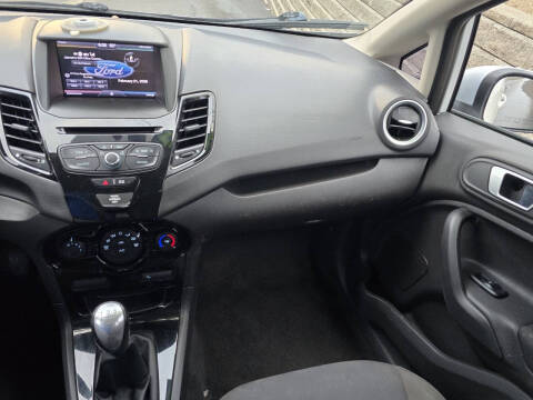 2014 Ford Fiesta SE