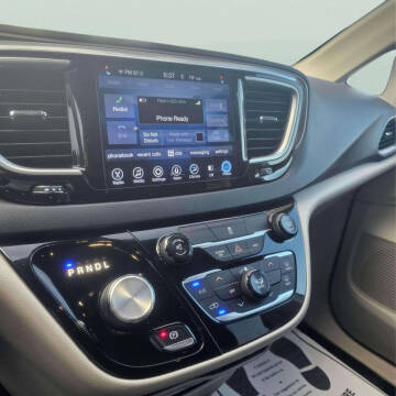 2017 Chrysler Pacifica Touring