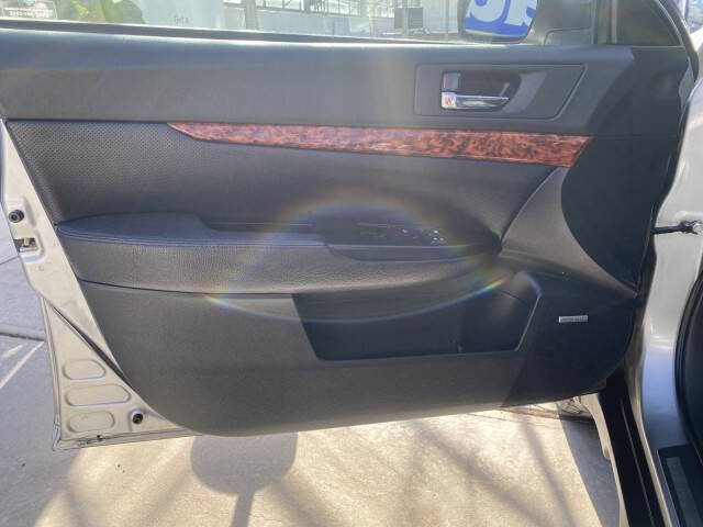 2011 Subaru Outback 2.5i Limited