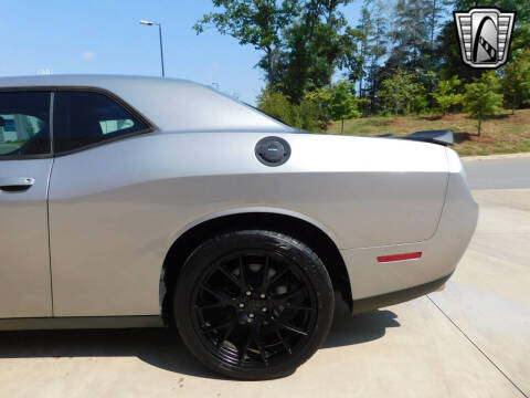 2015 Dodge Challenger SXT