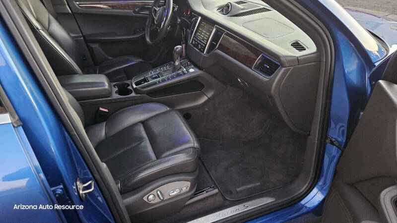 2015 Porsche Macan S