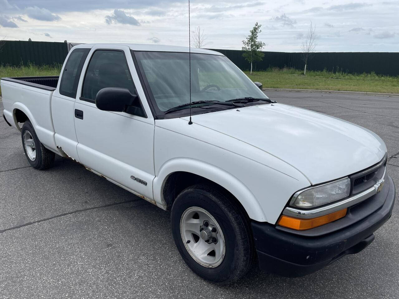 2001 Chevrolet S-10 for sale at Twin Cities Auctions in Elk River, MN