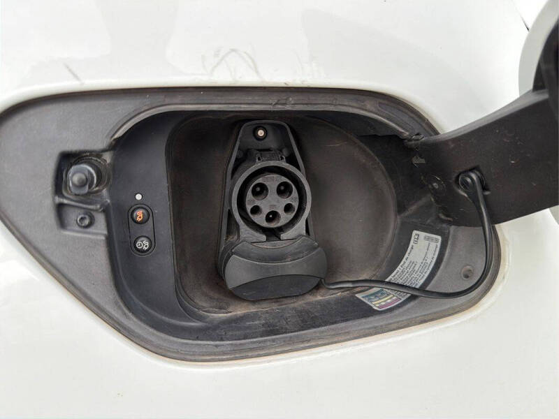 2016 Volkswagen e-Golf SE