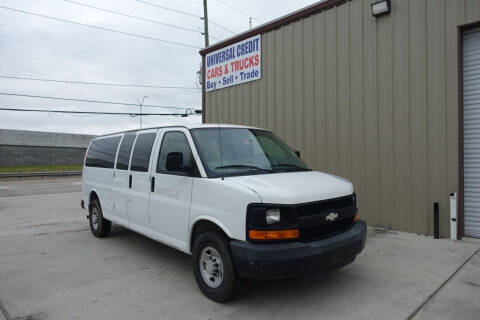 2008 Chevrolet Express Passenger for sale at Universal Credit in Houston TX
