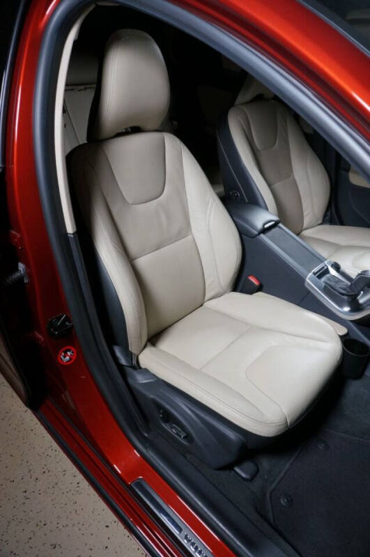 2013 Volvo S60 T5 Premier Plus