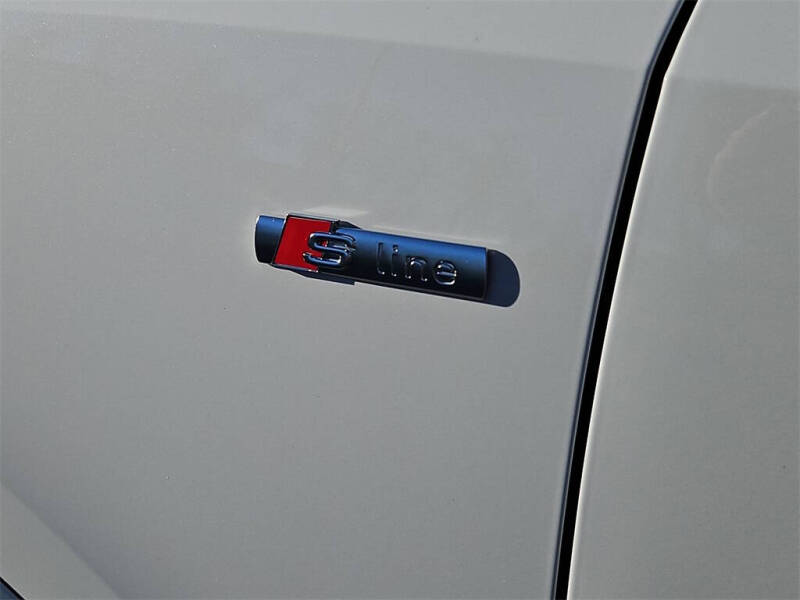 2023 Audi Q3 quattro S line Prem Plus 45 TFSI