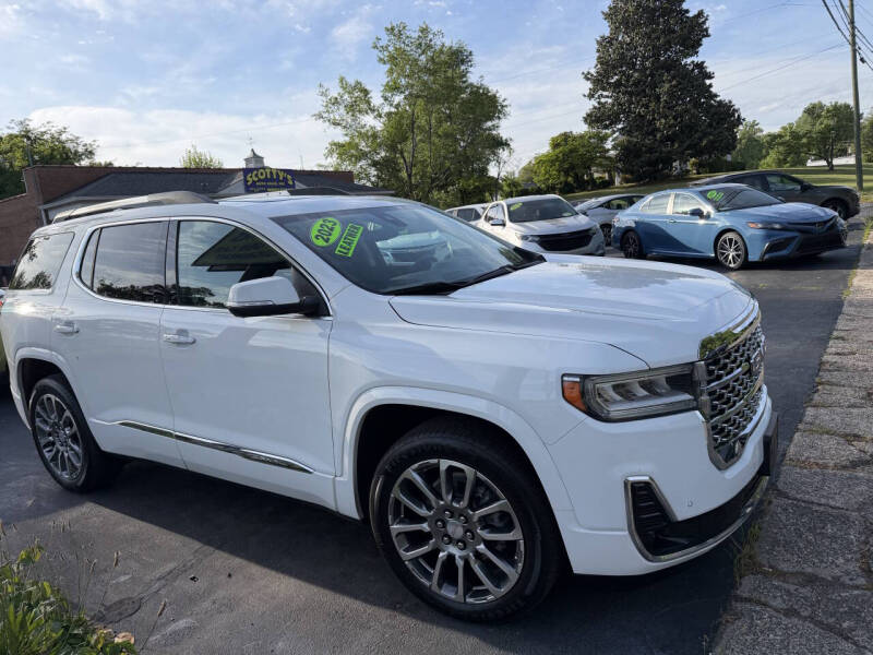 2023 GMC Acadia Denali