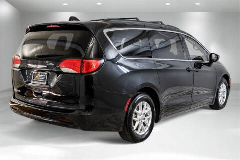 2020 Chrysler Voyager LXi